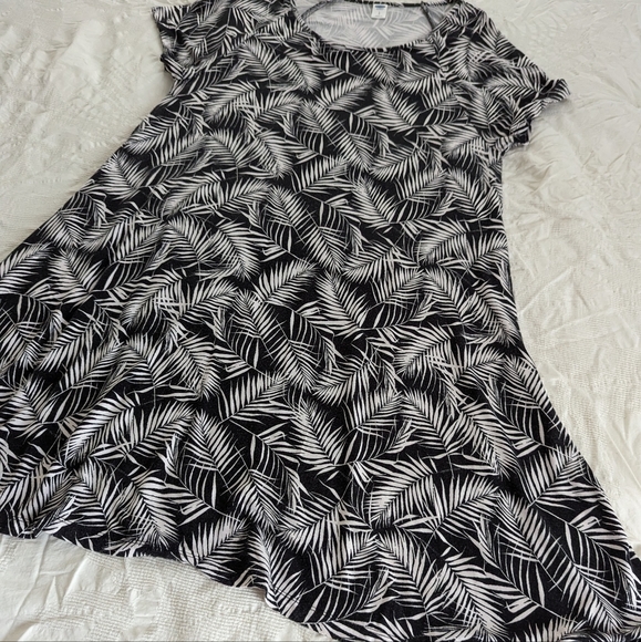 Old Navy Dress - Picture 4 of 8